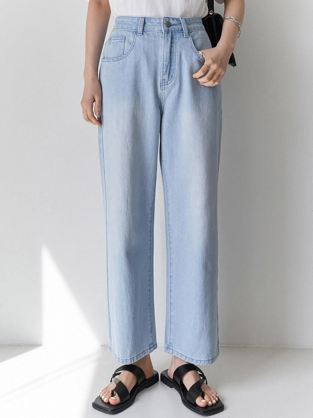 Stylecast X Kotty Women Straight Fit High-Rise Stretchable Jeans