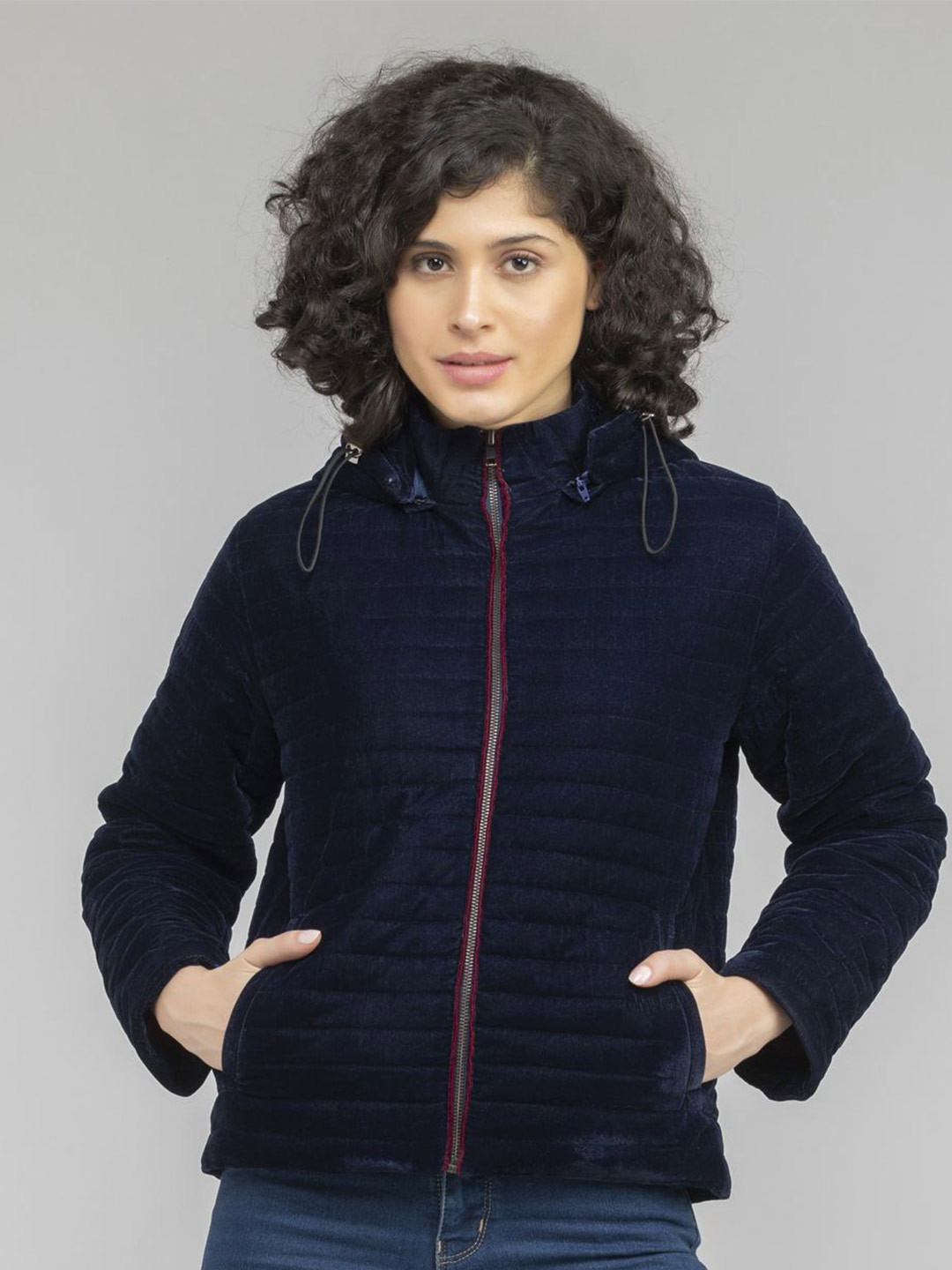 SHAYE Women Hooded Solid Velvet Casual Puffer Jacket