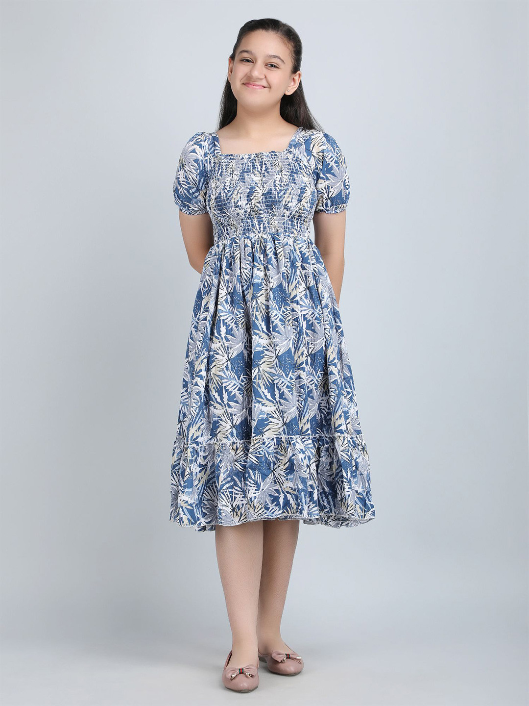 DEKLOOK Girls Abstract Puff Sleeve Empire Dress