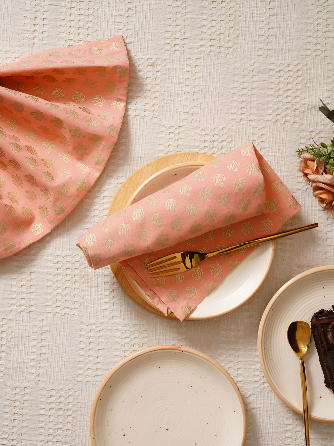 Ratan Cart Pink & Gold-Toned 6 Pieces Paisley Printed Cotton Table Napkins