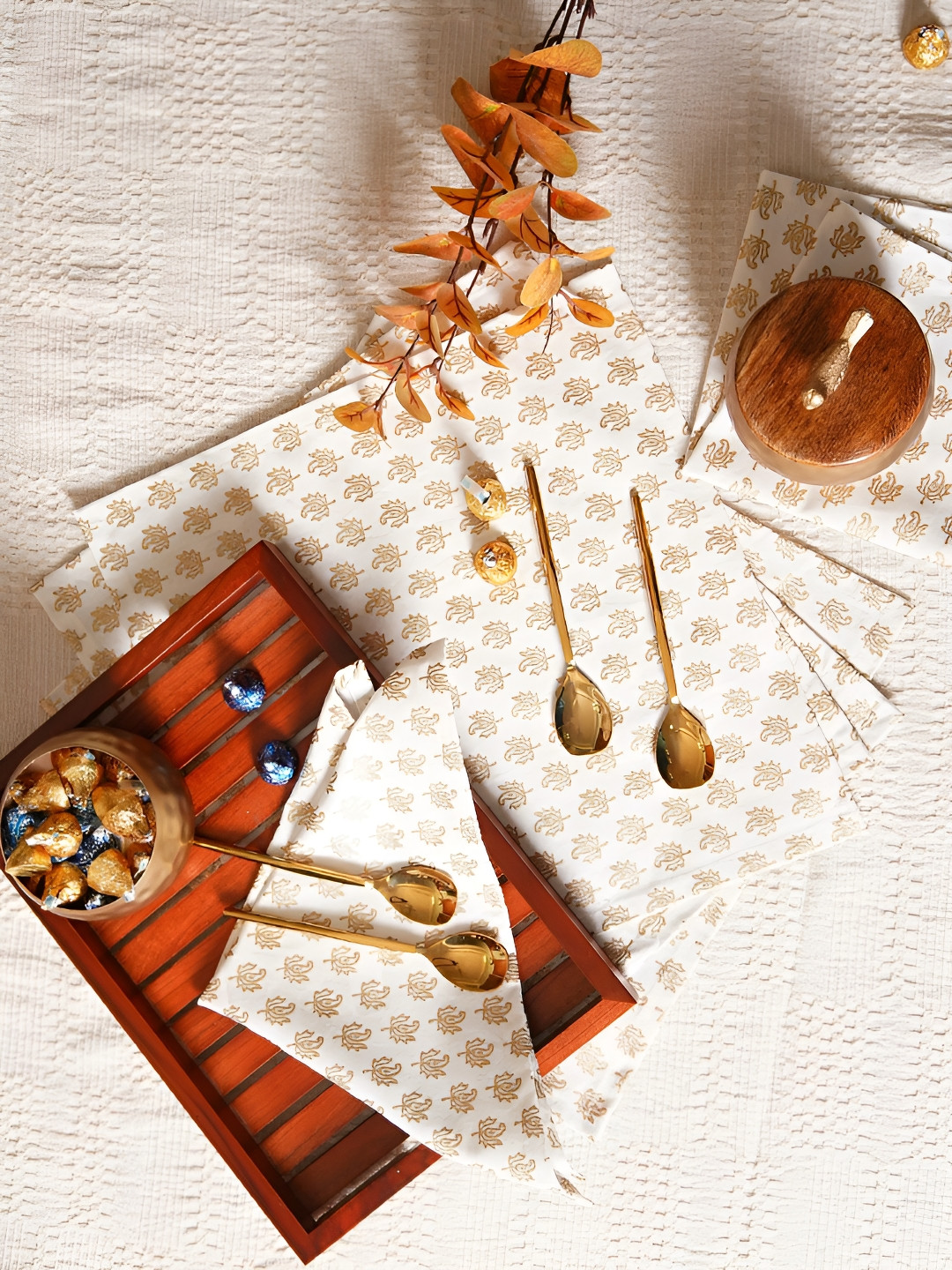 Ratan Cart White & Gold-Toned 6 Pieces Paisley Printed Cotton Table Napkins