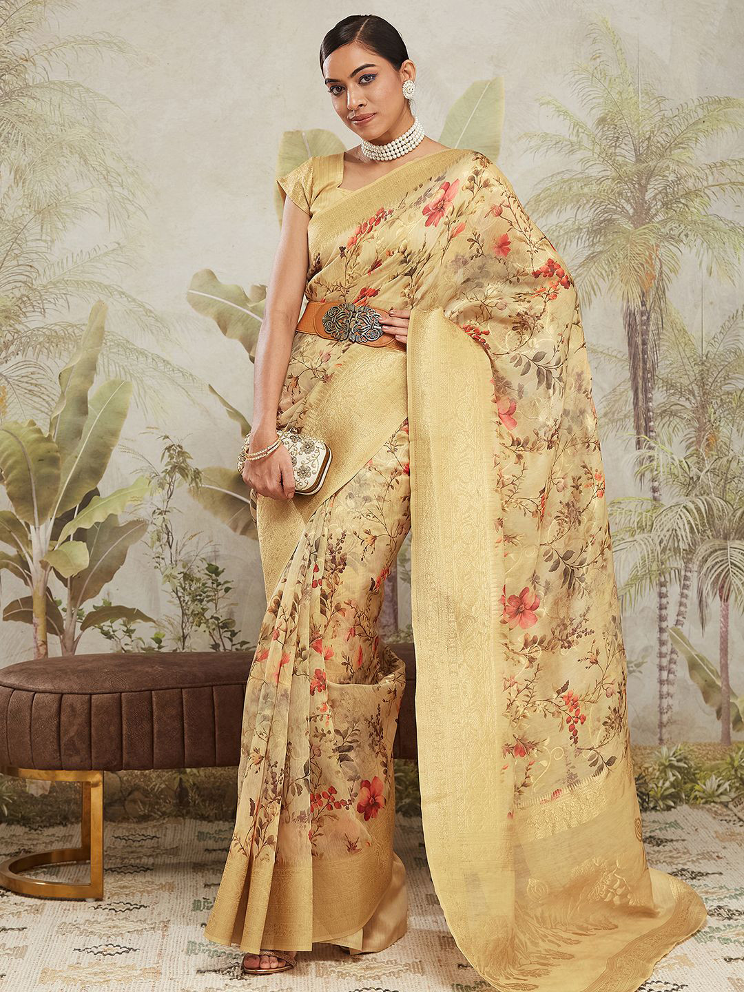 RACHNA Floral Printed Zari Belted Banarasi Saree