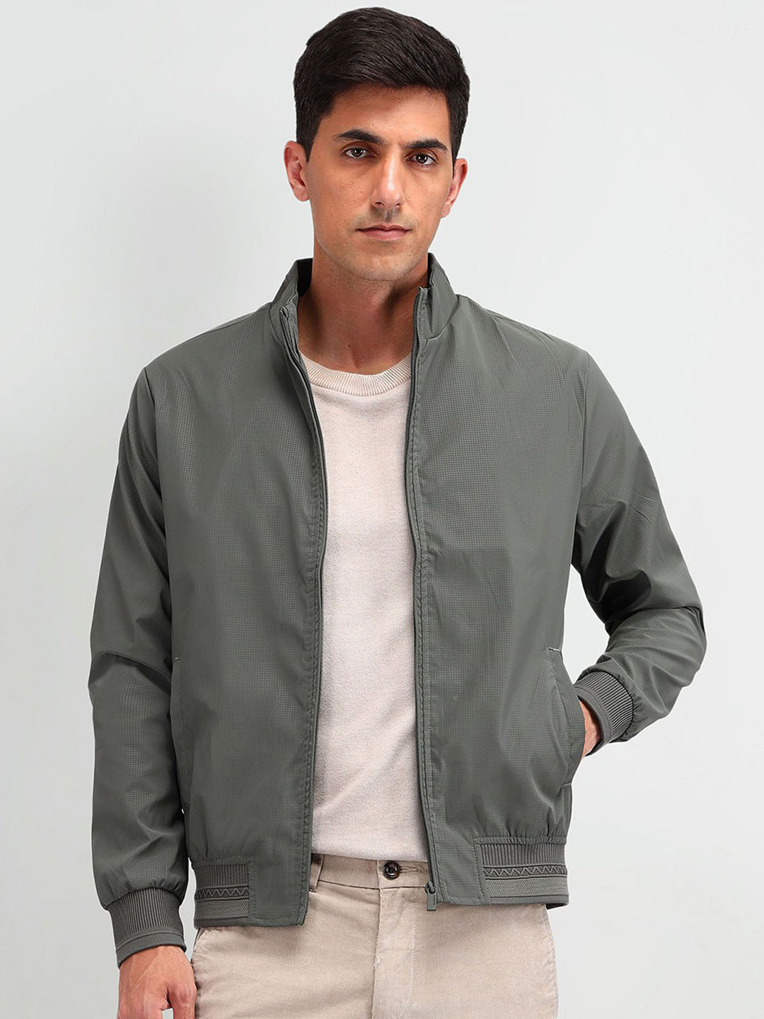 Arrow Sport Men Crop Open Front Jacket