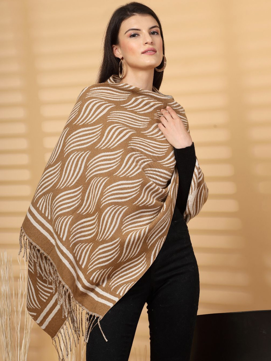 Mafadeny Women Printed Stole  Has Fringed Border