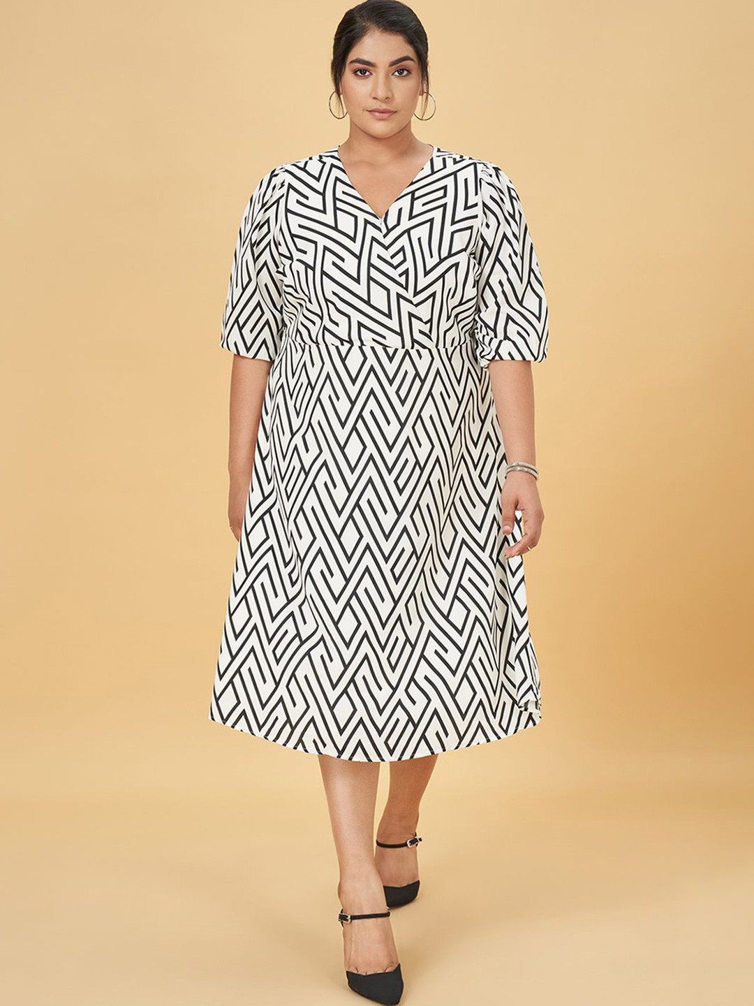 Honey Curvytude by Pantaloons Women Plus Size Geometric Printed A-Line Midi Dress