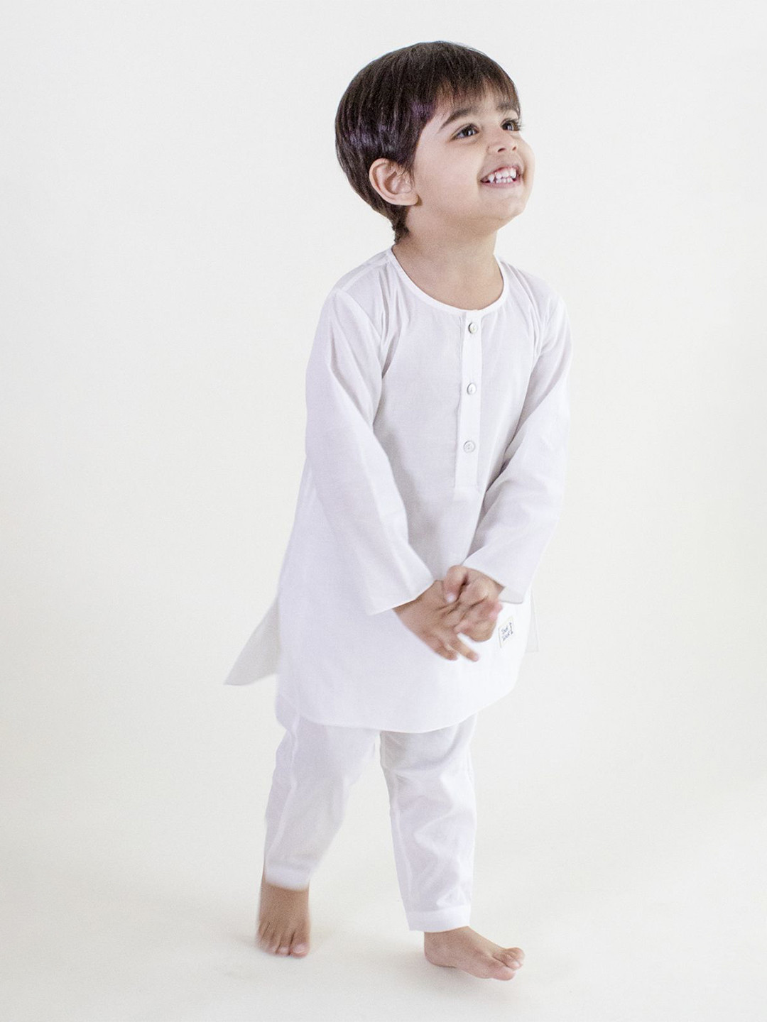 Tiber Taber Boys Round Neck White Romance Pure Cotton Straight Kurta with Pyjamas