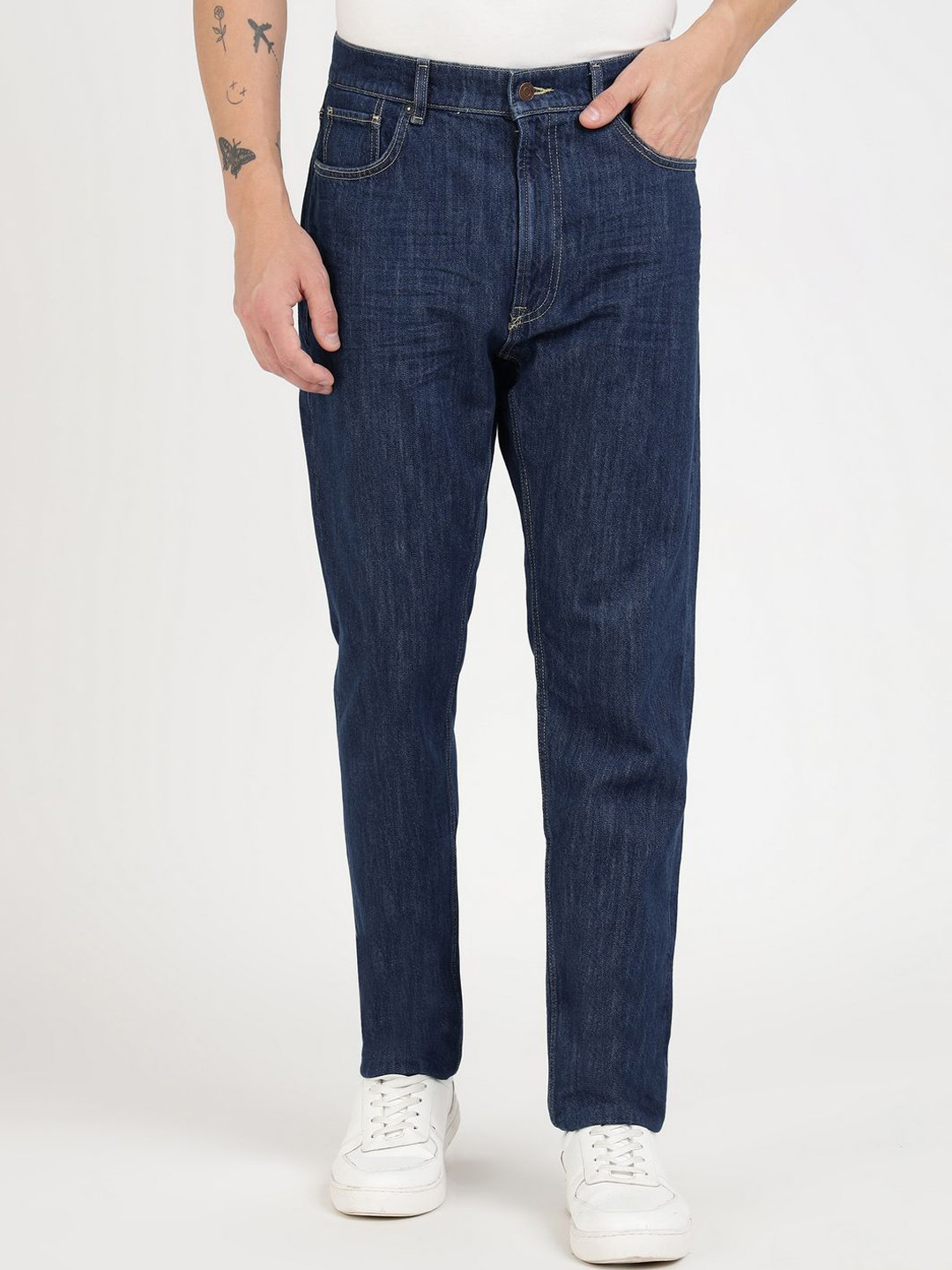 GUESS Men Comfort Cotton Relaxed Fit Mid-Rise Jeans