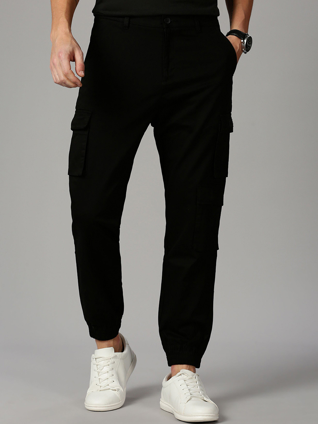British Club Men Relaxed Low-Rise Cargos Cotton Trouser