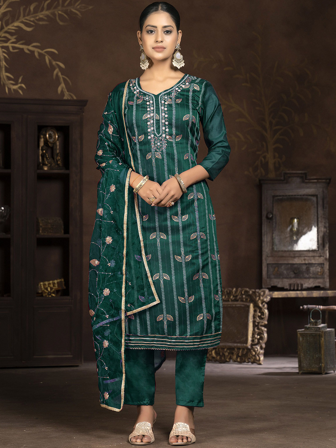 Maroosh Floral Embroidered Unstitched Jacquard Dress Material