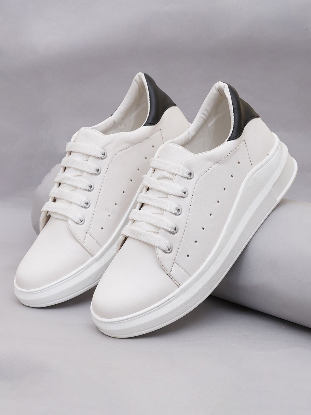 PLANET WALK Women Colourblocked Lace-Ups Sneakers