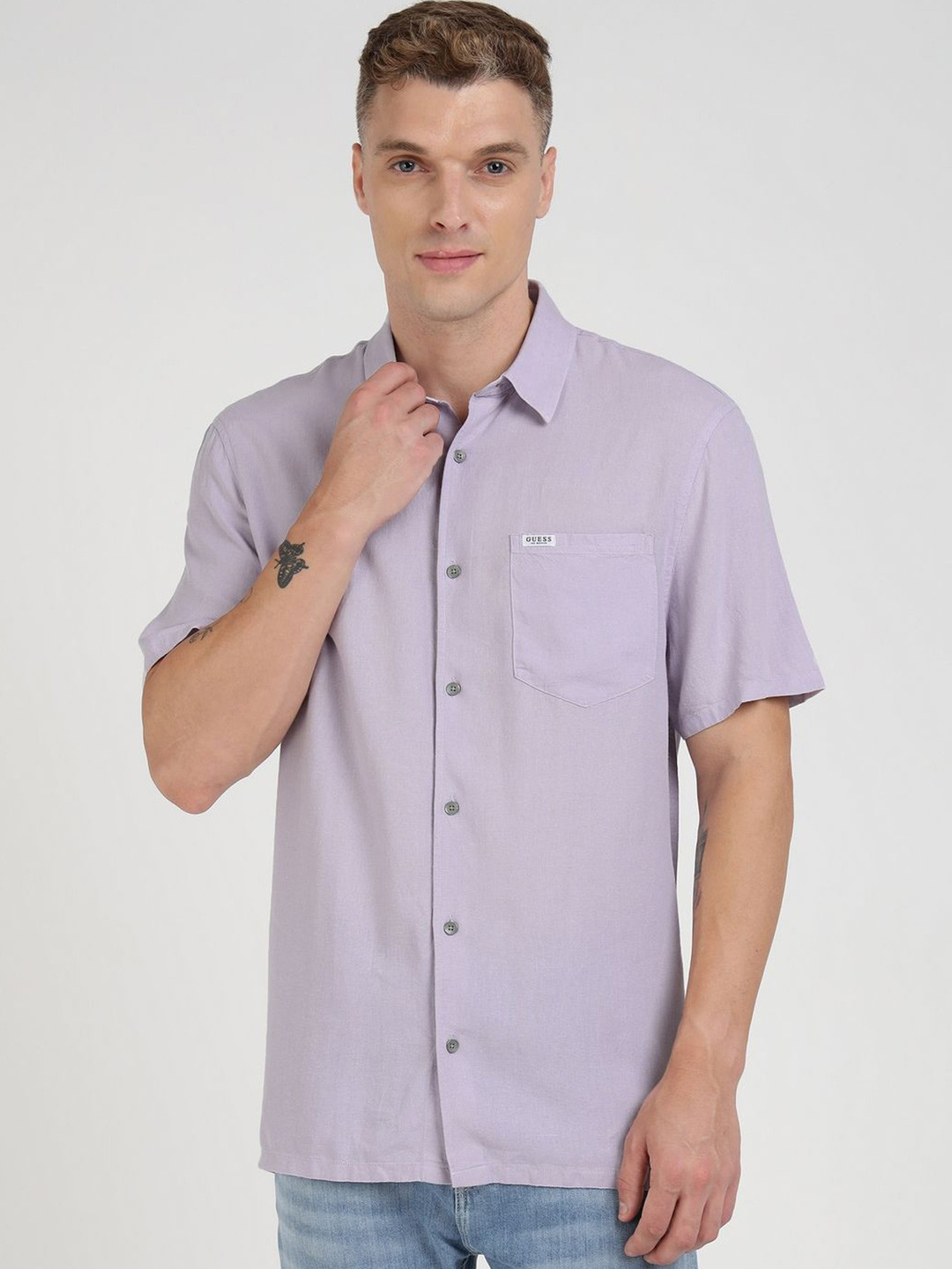 GUESS Men Spread Collar Solid Linen Casual Shirt