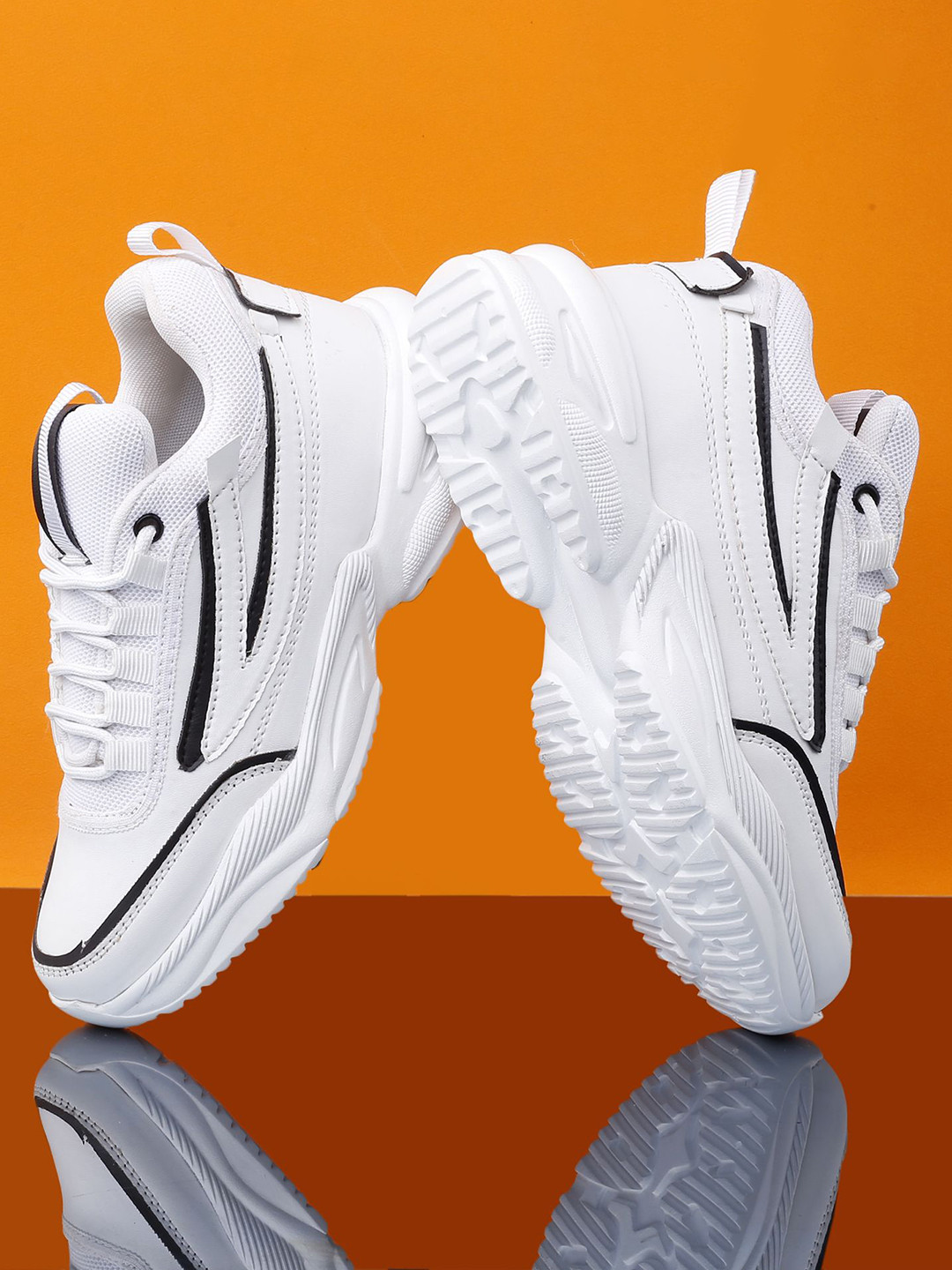 sneakers villa Women Lace-Ups Round Toe Sneakers