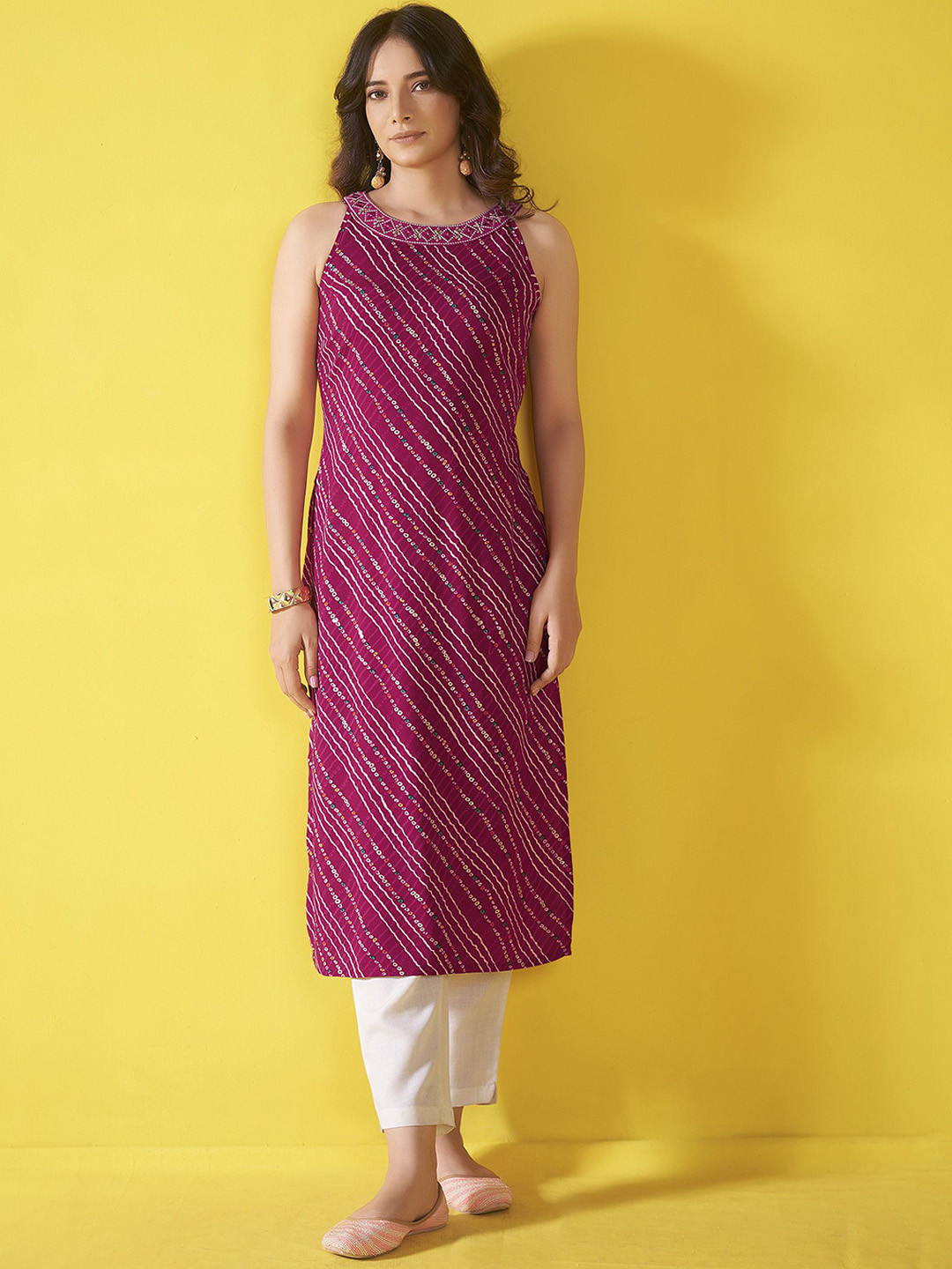 Anouk X fwd Bandhani Printed Thread Work Boat Neck Straight Kurta