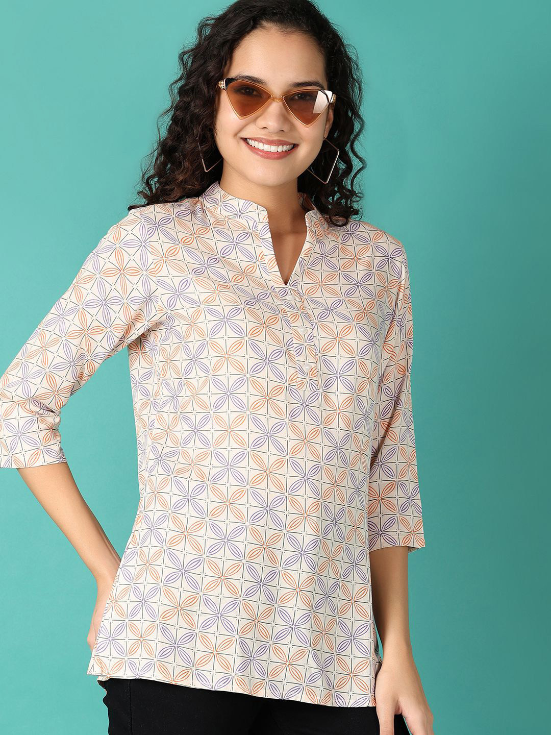 V-Mart Women Floral Printed Top