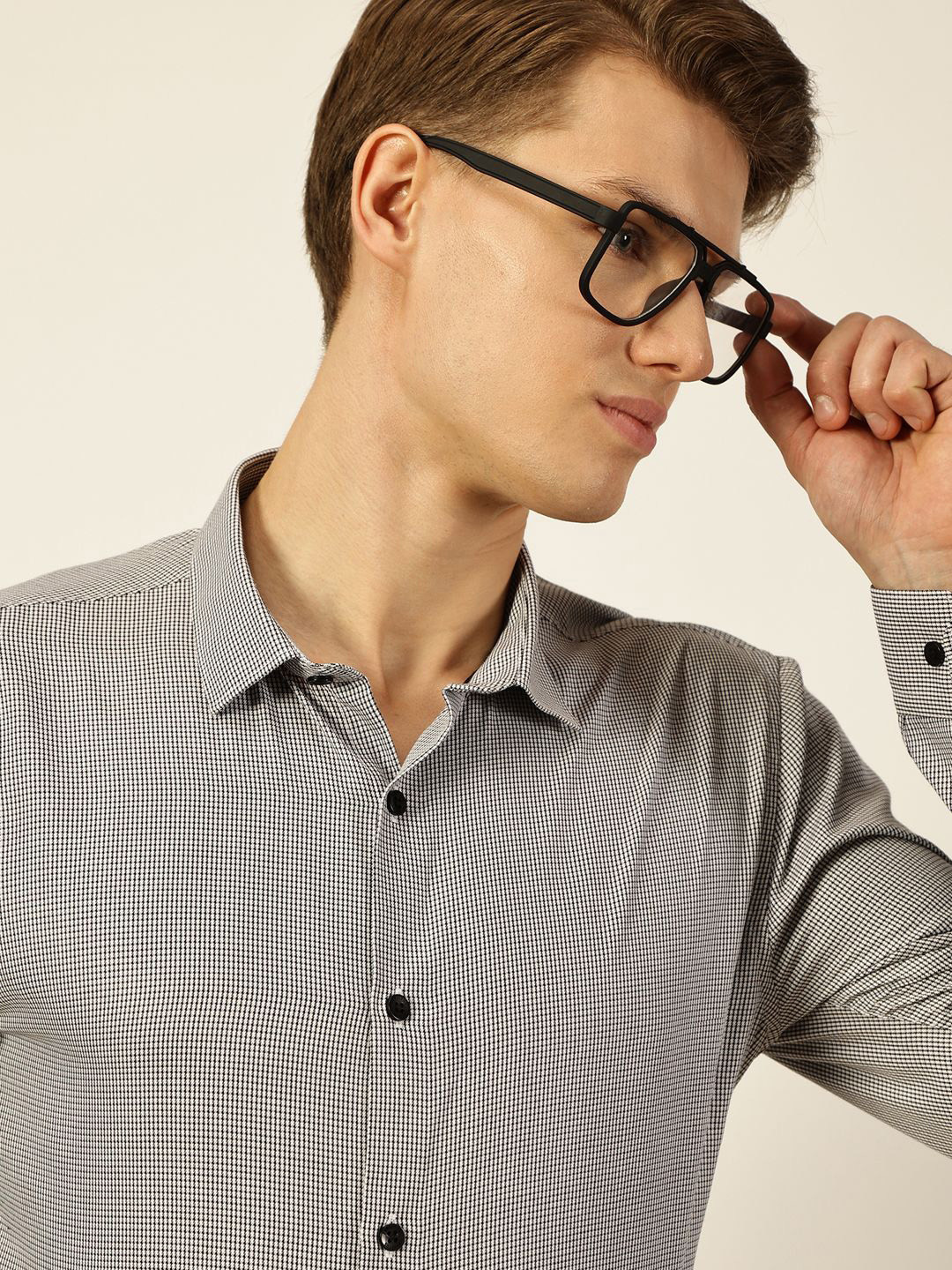 INVICTUS Men Original Spread Collar Micro Checked Cotton Slim Fit Formal Shirt