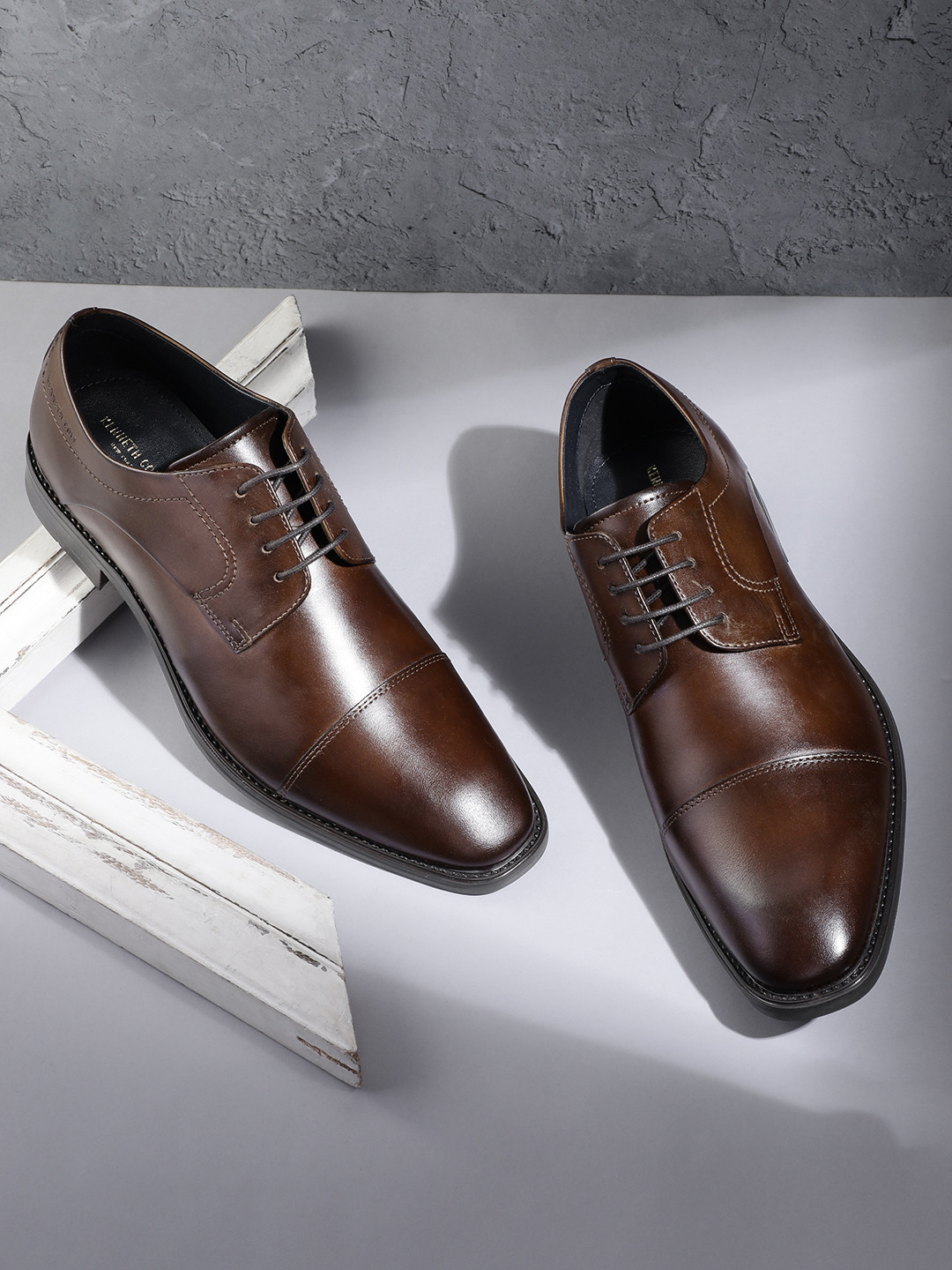 Kenneth Cole Men Formal Leather Derbys