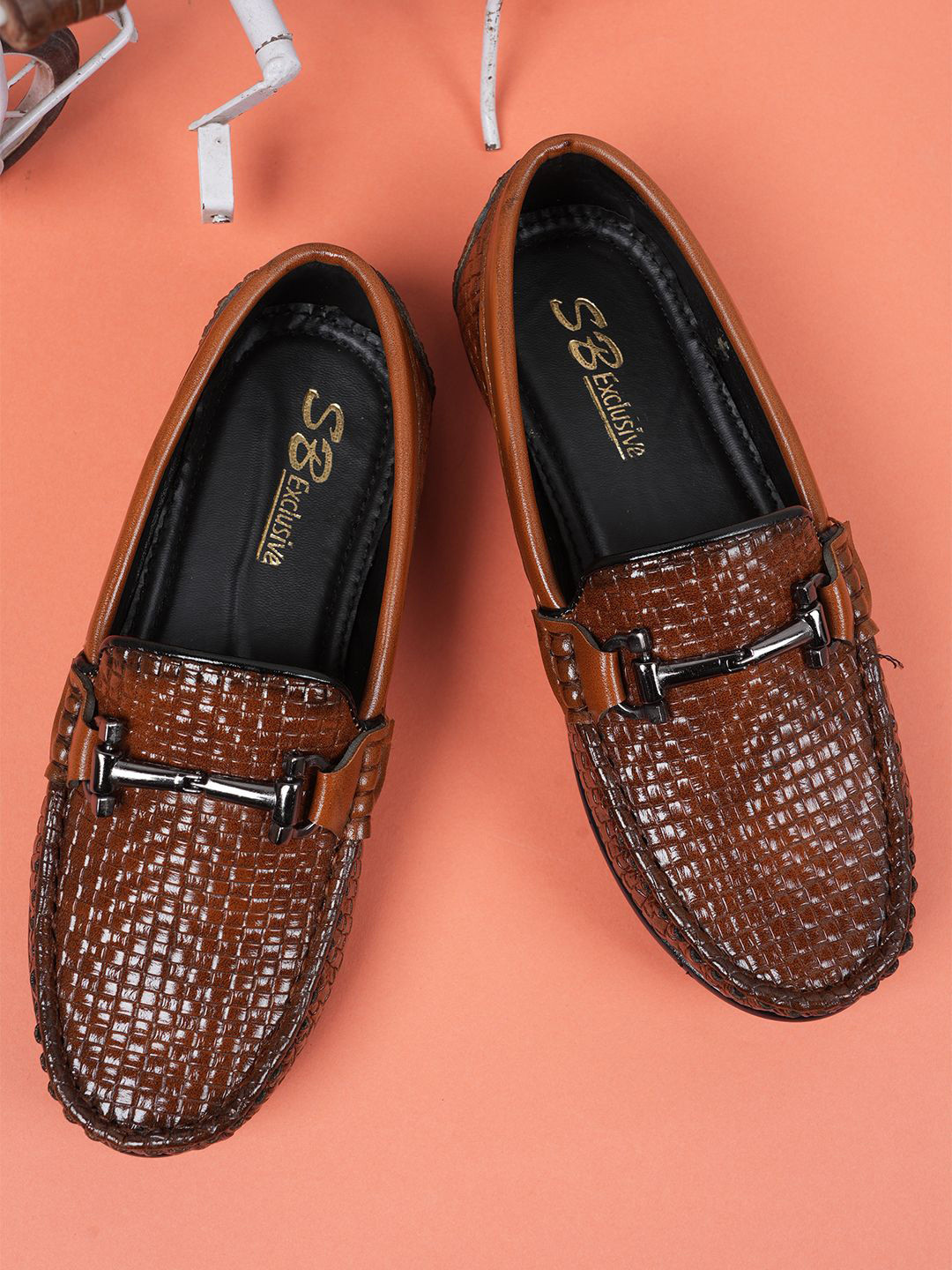 Style Shoes Boys Textured Round Toe Slip-On Loafers