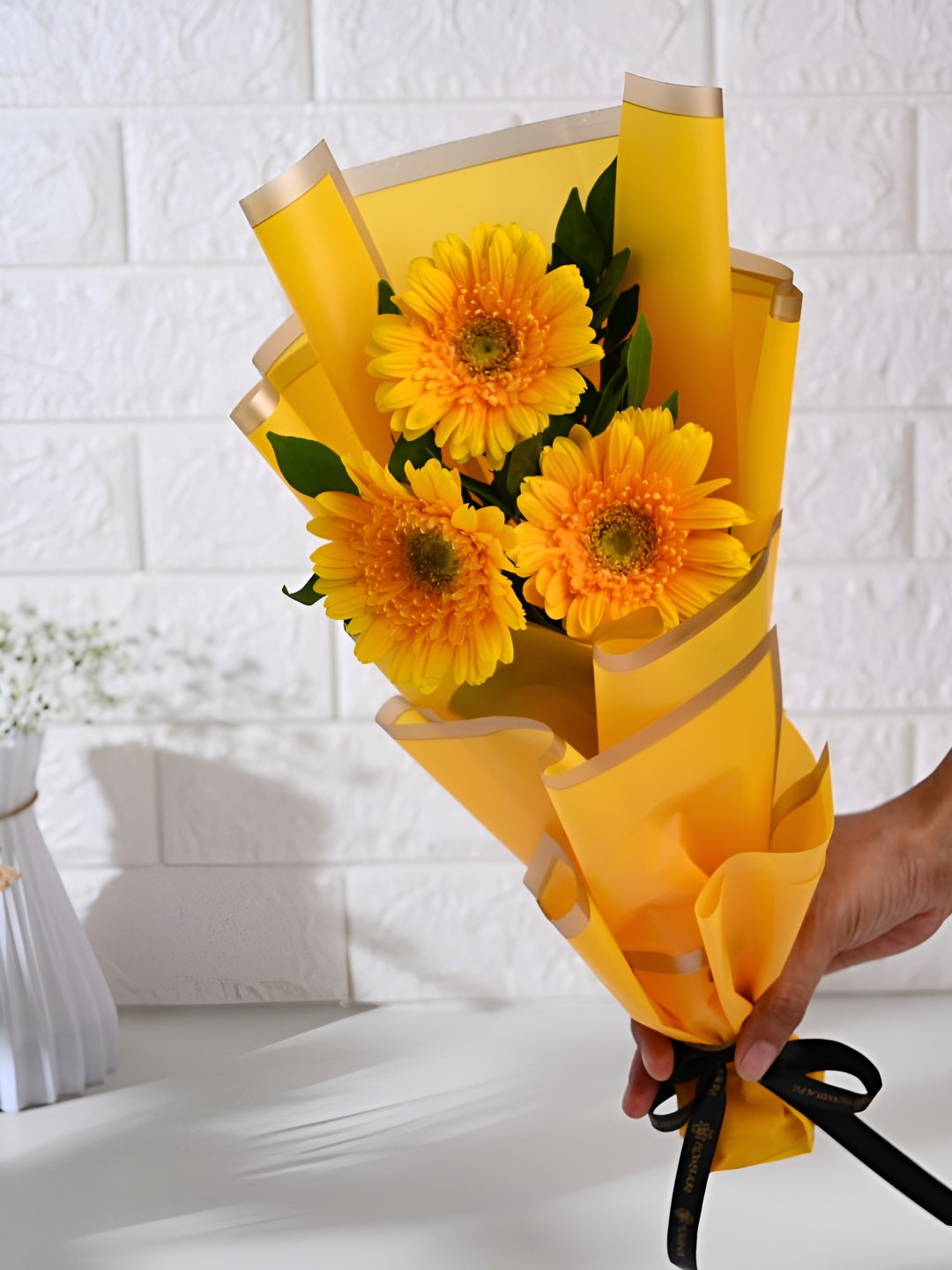 Floweraura Yellow & Green 3 Pieces Gerberas Fresh Flowers Bouquet