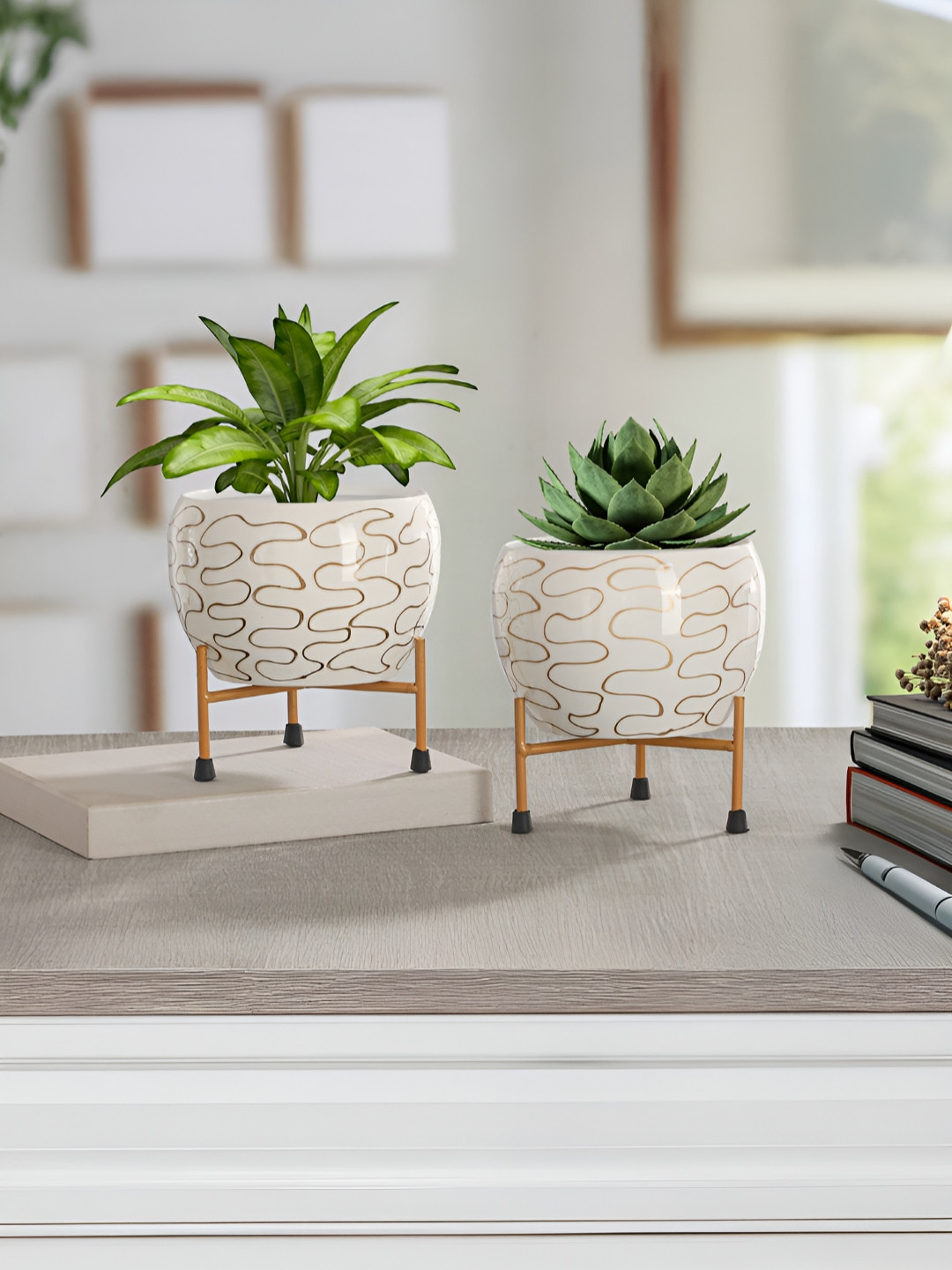 Homspurts White & Gold Toned 4 Pieces Geometric Printed Planters With Stands