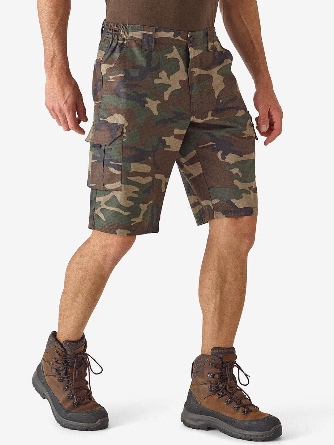 Decathlon  Men Green Camouflage Regular Hiking Shorts