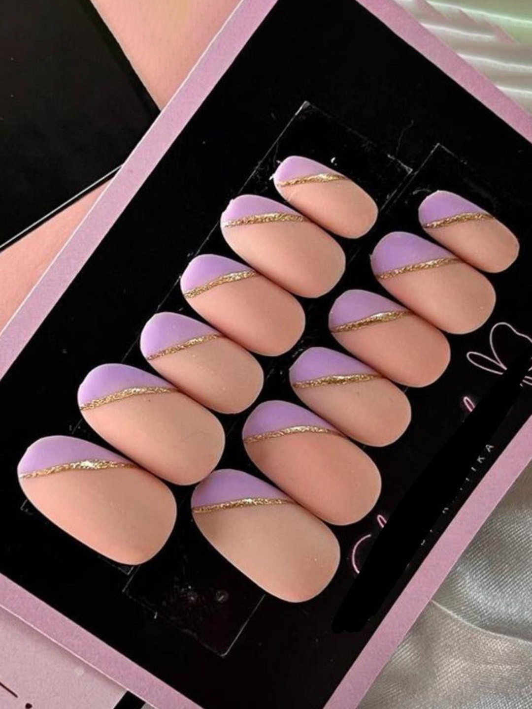 AMOK STORE Set Of 12 Reusable Artificial Press On Nails - Purple Gold