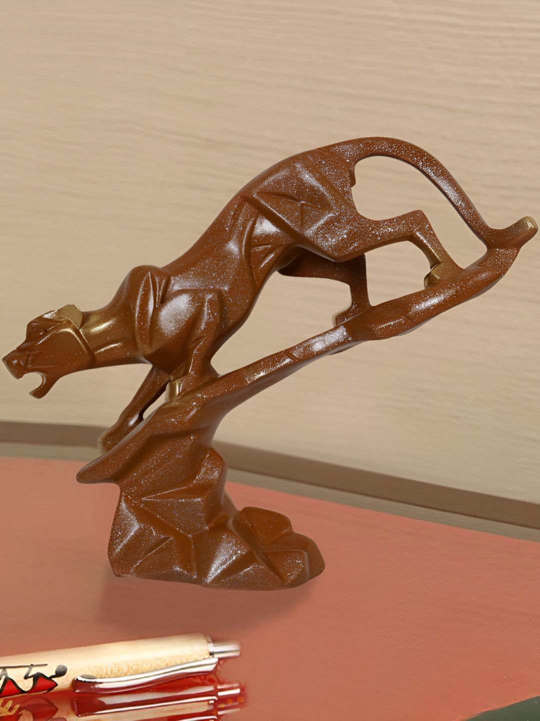 Zart Brown Birds and Animals Figurine Showpiece