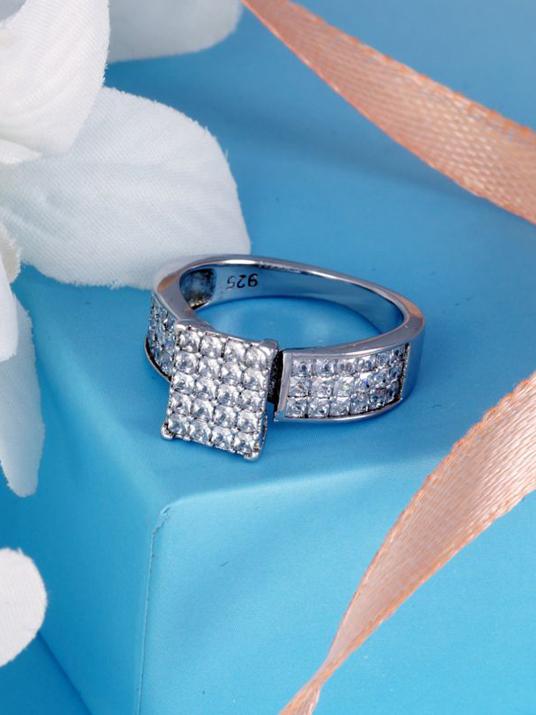 Tuanz Silver Jewelry 925 Sterling Silver Cubic Zirconia Stone Studded Avanthi Finger Ring