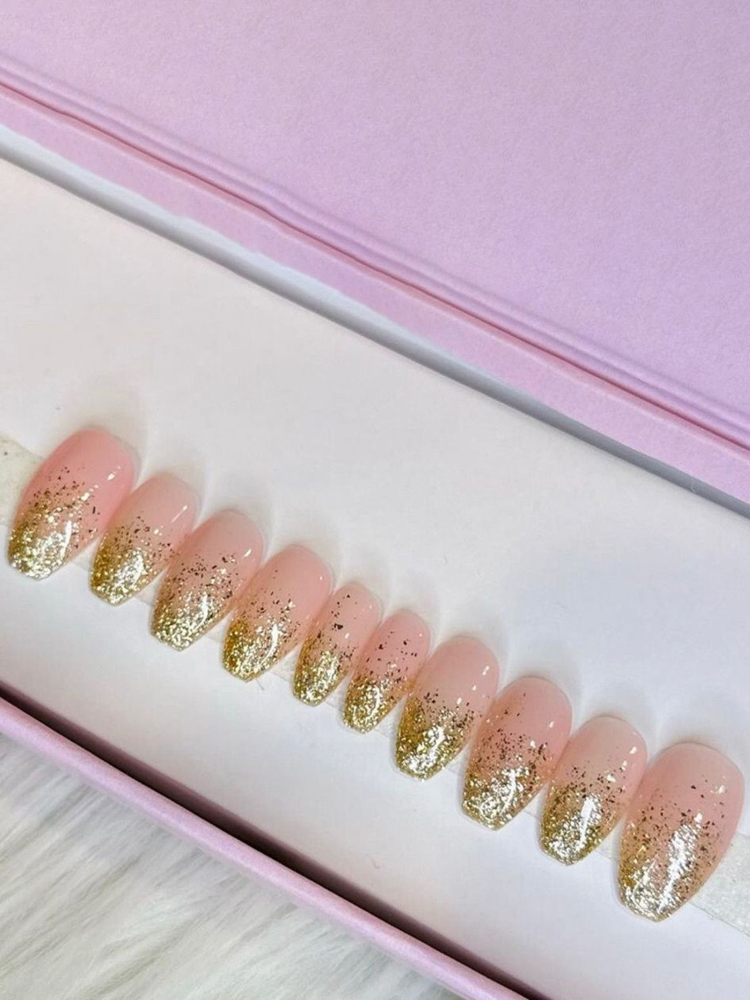 AMOK STORE Set Of 16 Reusable Artificial Nail Art Kit - Gold & Peach