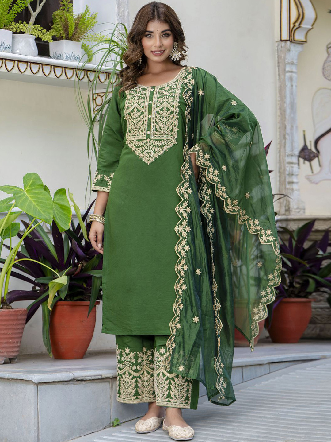VredeVogel Floral Embroidered Regular Straight Kurta With Palazzo With Dupatta