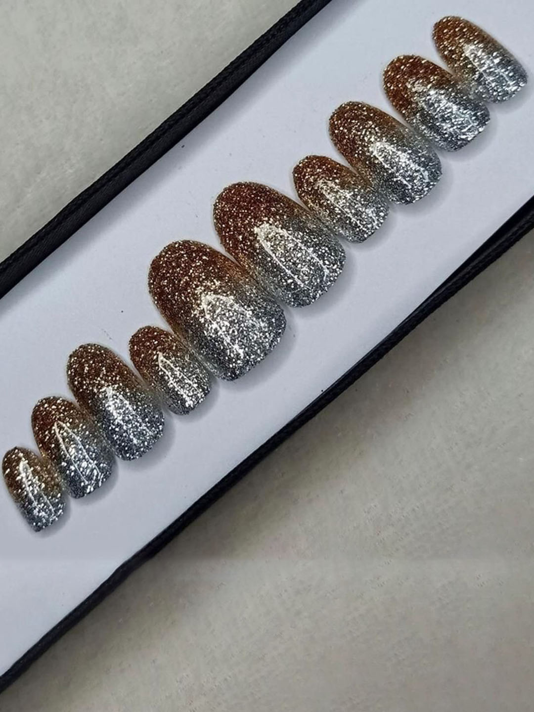 AMOK STORE Set Of 10 Reusable Artificial Press On Nails & Mini Kit- Grey & Gold