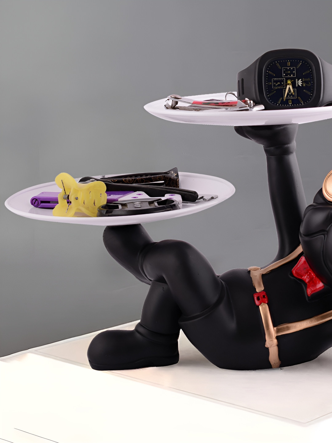 Zart Black Polyresin Glossy Home Office Medium Showpiece - 3.9 Inches