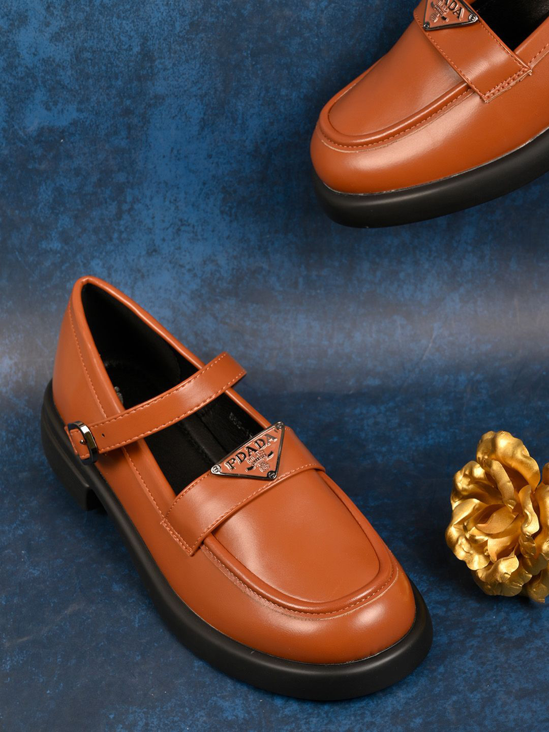 Jove Women Closed Back Platform Sandals with Buckles