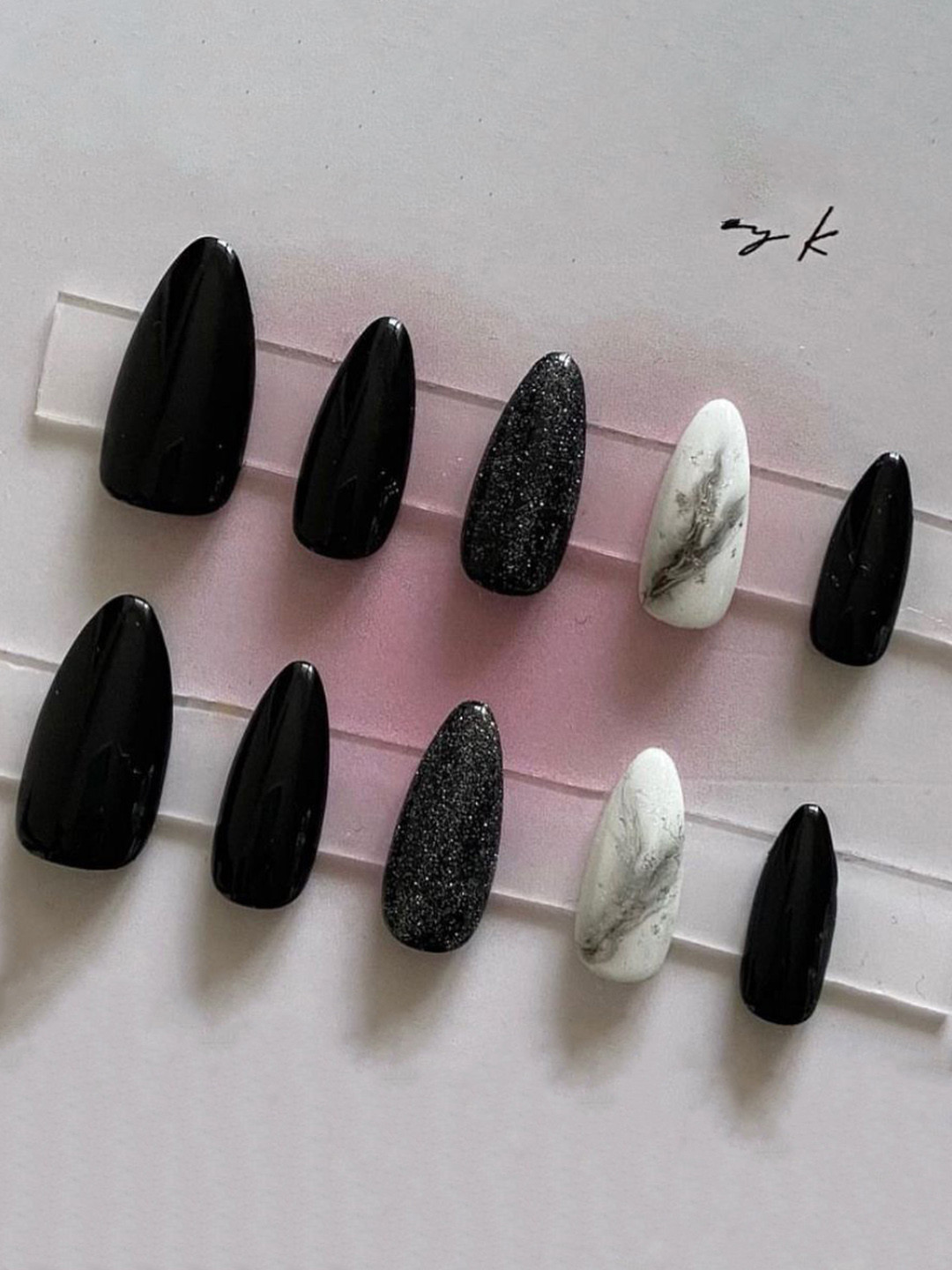 AMOK STORE Set Of 12 Press On Artificial Nails & Application Kit - Multicolor