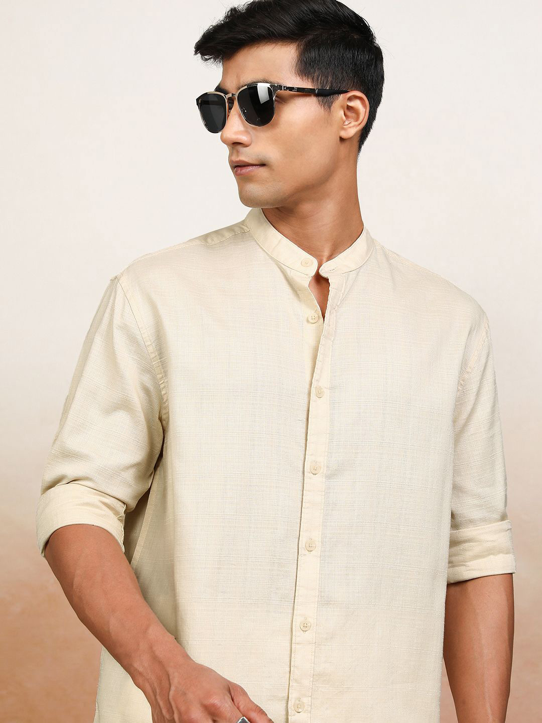 Highlander Men Cream Dobby Textured Solid Mandarin Collar Roll Up Sleeve Relaxed Shirt