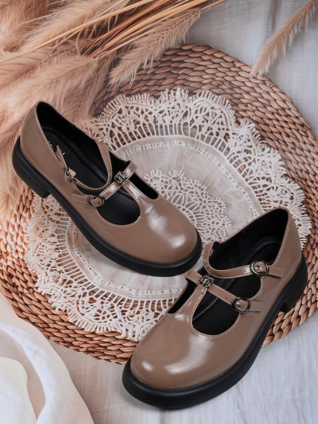 Jove Women PU Round Toe Closed Back Platform Sandals with Buckles