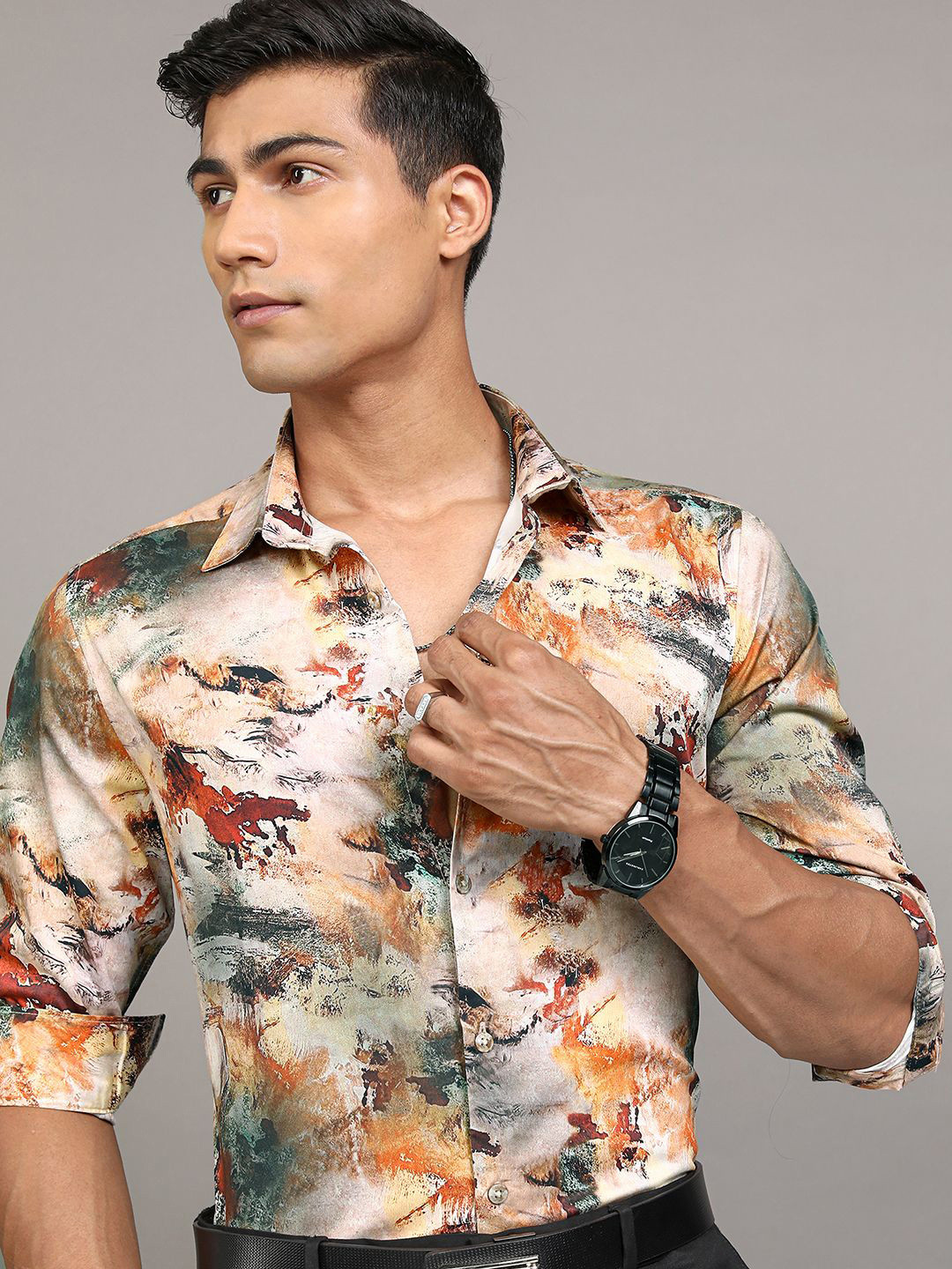 LOCOMOTIVE Men Cutaway Collar Abstract Printed Slim Fit Casual Shirt