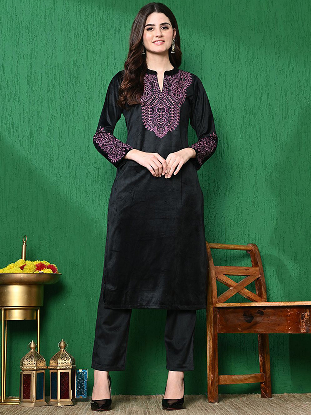 Sangria Women Ethnic Floral Printed Velvet Kurta Set With Trousers And Dupatta