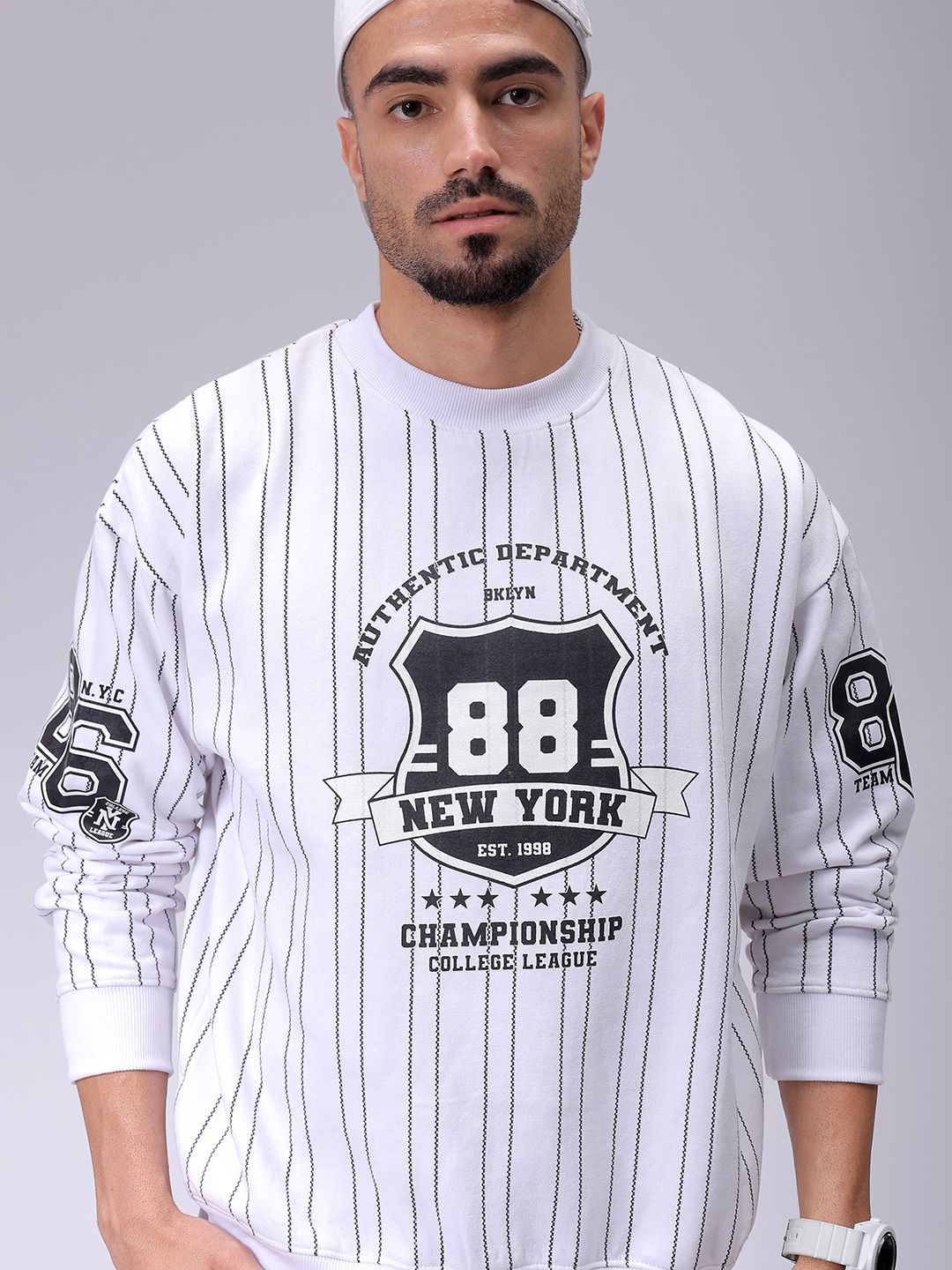 The Indian Garage Co Mens Polyester White striped Overhead-Crewneck Sweatshirts