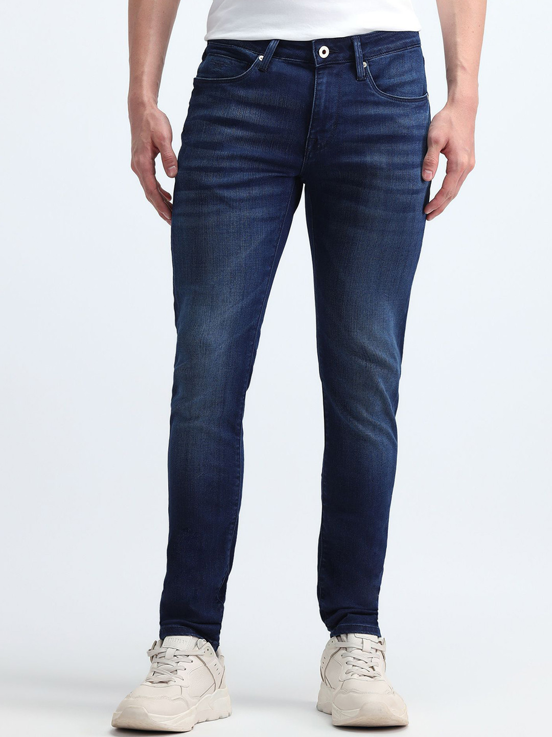 Flying Machine Men Bruce Skinny Fit Light Fade Jeans