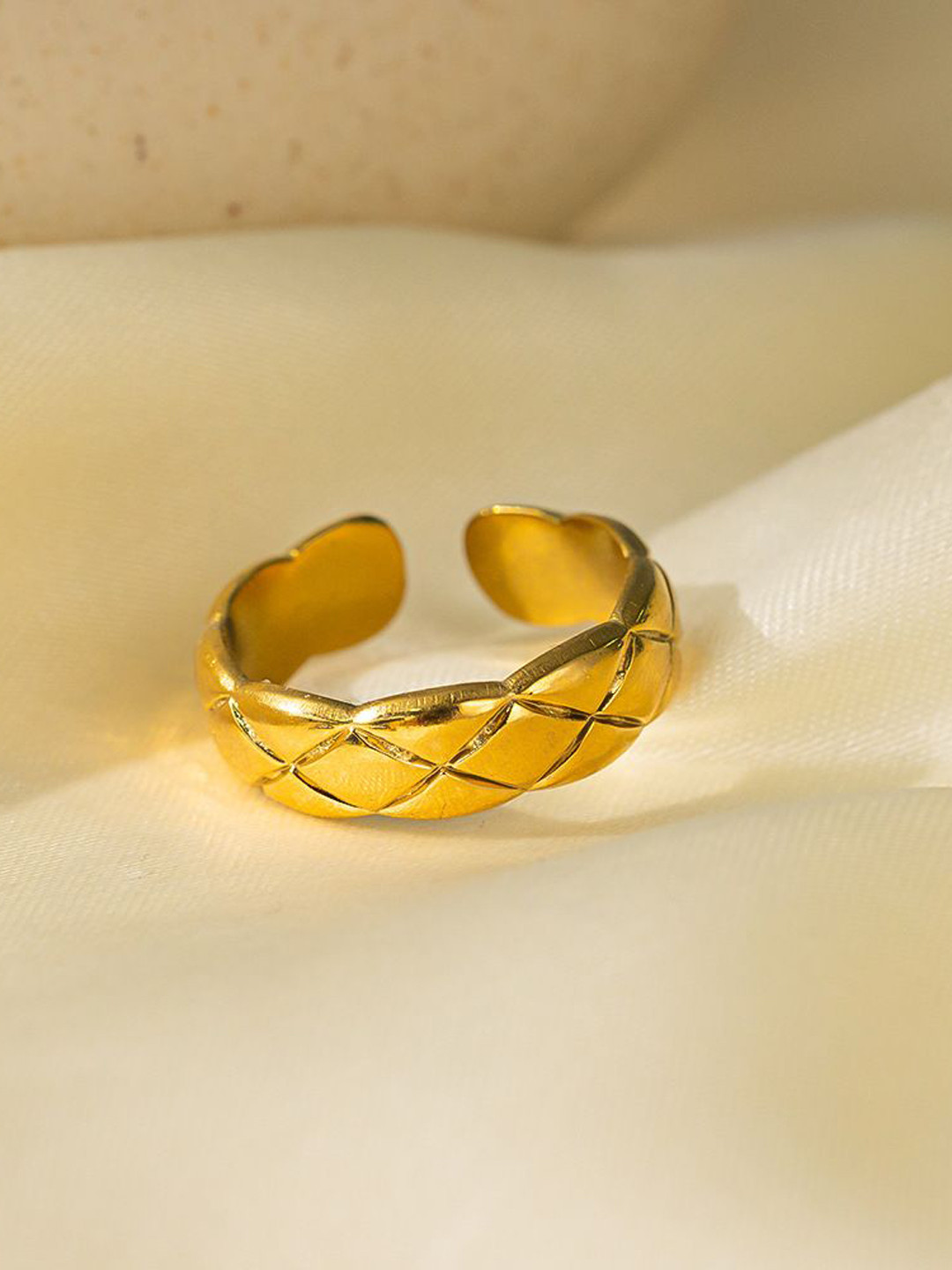 MYKI Gold-Plated Stainless Steel Elegant Finger Ring