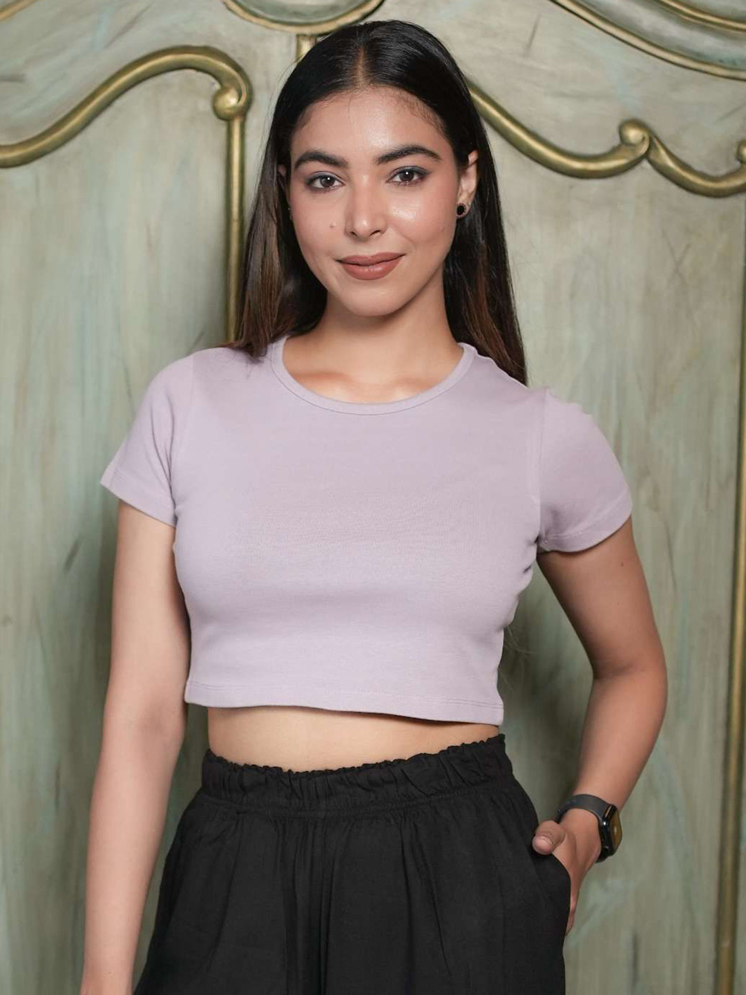 Mlada Short Sleeves Regular Round Neck Crop Top T-shirts