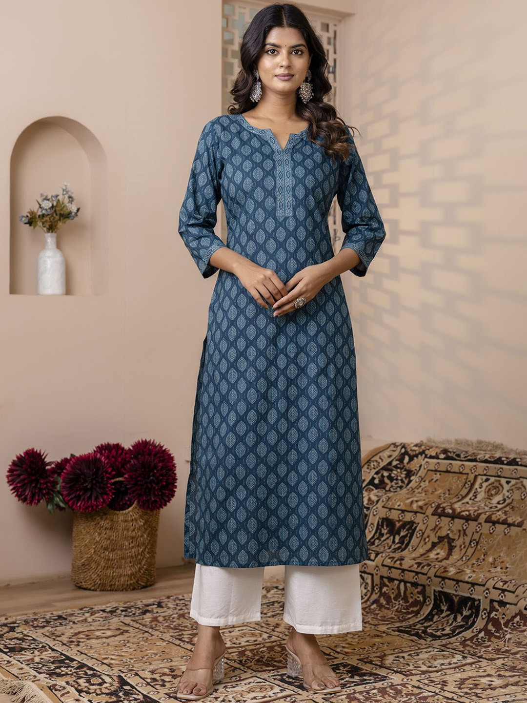 Nayo Teal Floral Printed Round Neck Three Quarter Sleeves Regular Pure Cotton Kurta