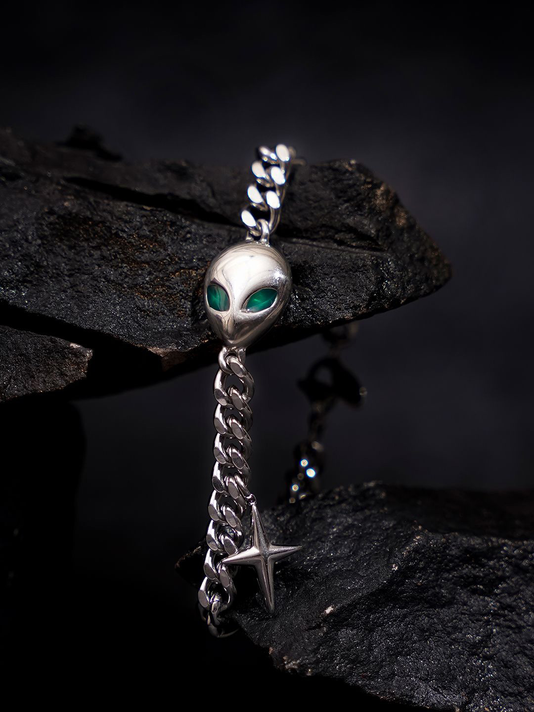 SWASHAA Men Silver-Plated Stainless Steel Stone Studded Damiaan Skull Wraparound Bracelet