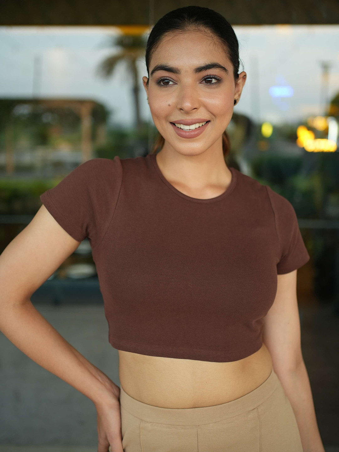 Mlada Short Sleeves Regular Round Neck Crop Top T-shirts