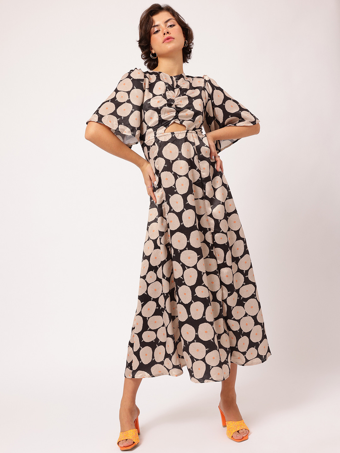 DressBerry Floral Printed Ruched Effect Cut Out Detail Maxi A-Line Dress