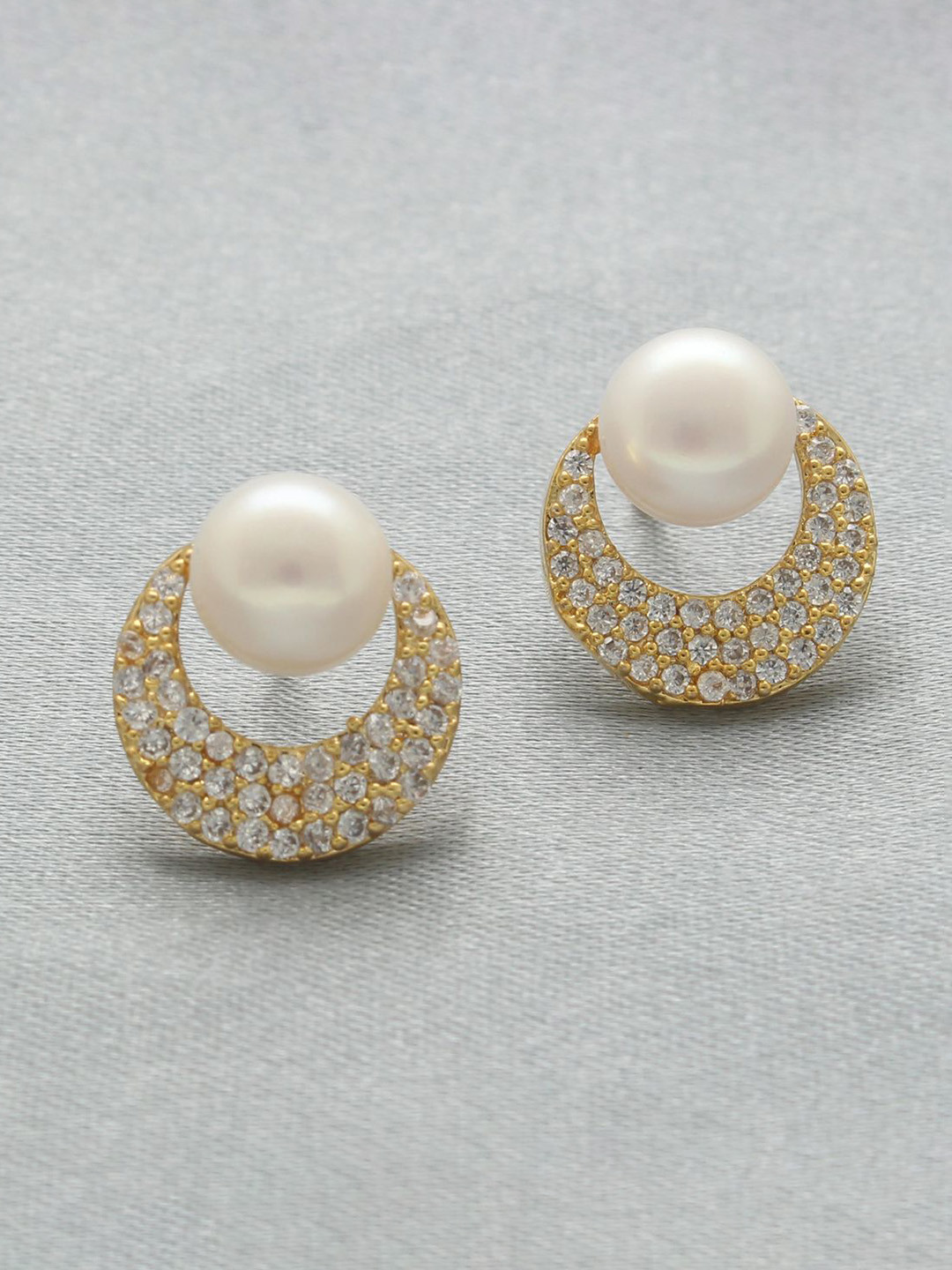 Sri Jagdamba Pearls Dealer Faris Gold-Plated Beaded Contemporary Studs
