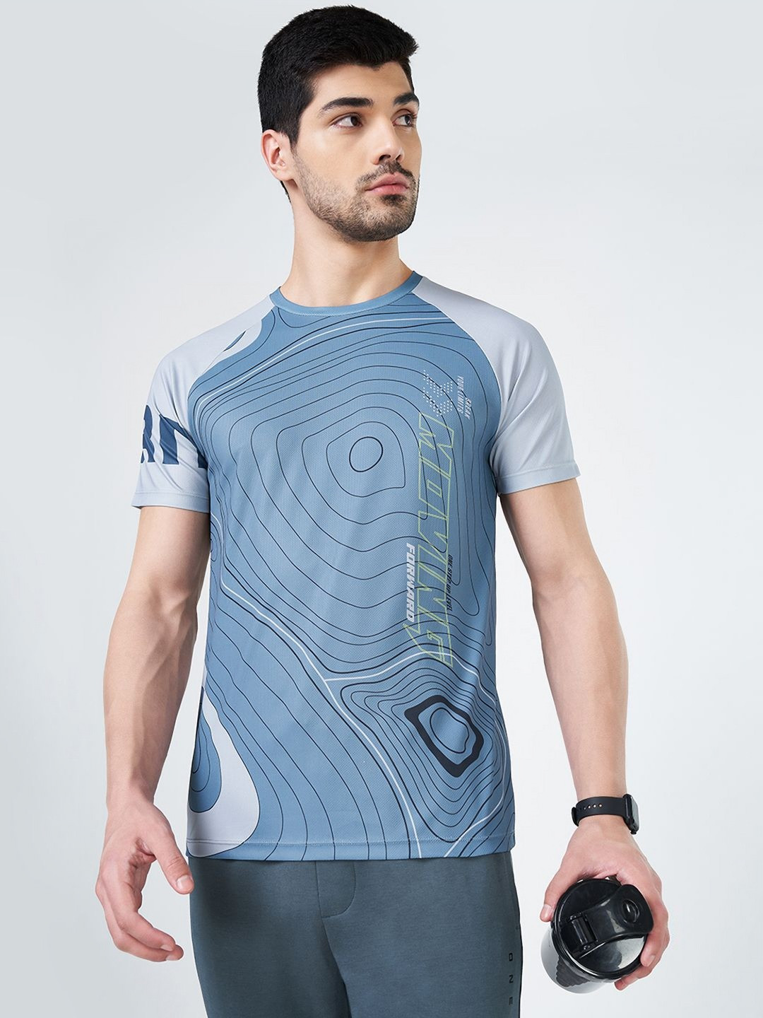 Ajile by Pantaloons Men Slim Fit Abstract Printed T-shirt