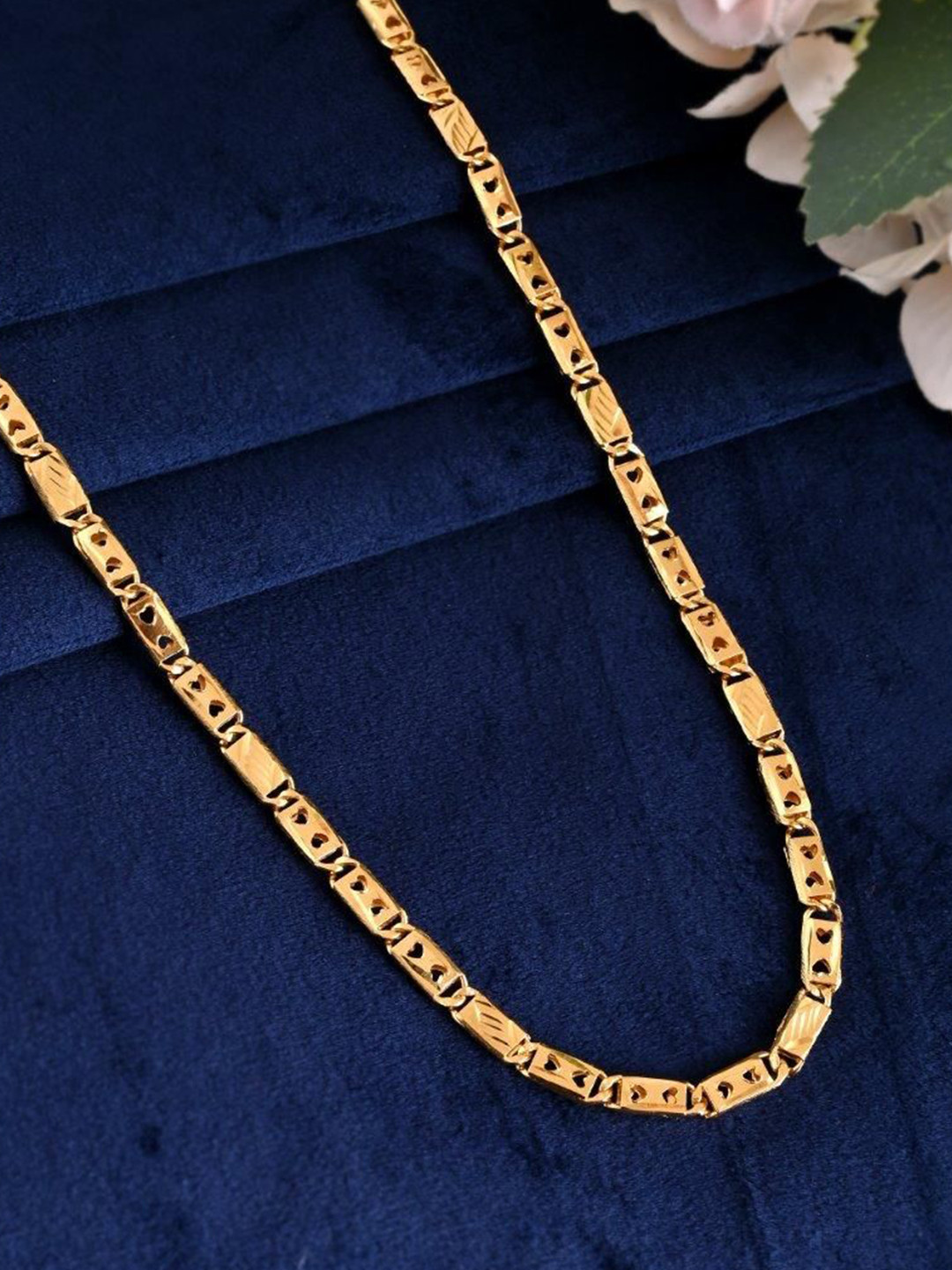 VOJ Men Gold-Plated Stainless Steel Biscuit Chain With Hearts Chain