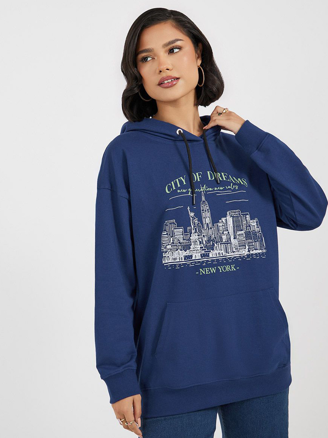 Styli Women Graphic Print Longline Oversized Fit Casual  Pullover Hoodie with Kangaroo Pocket