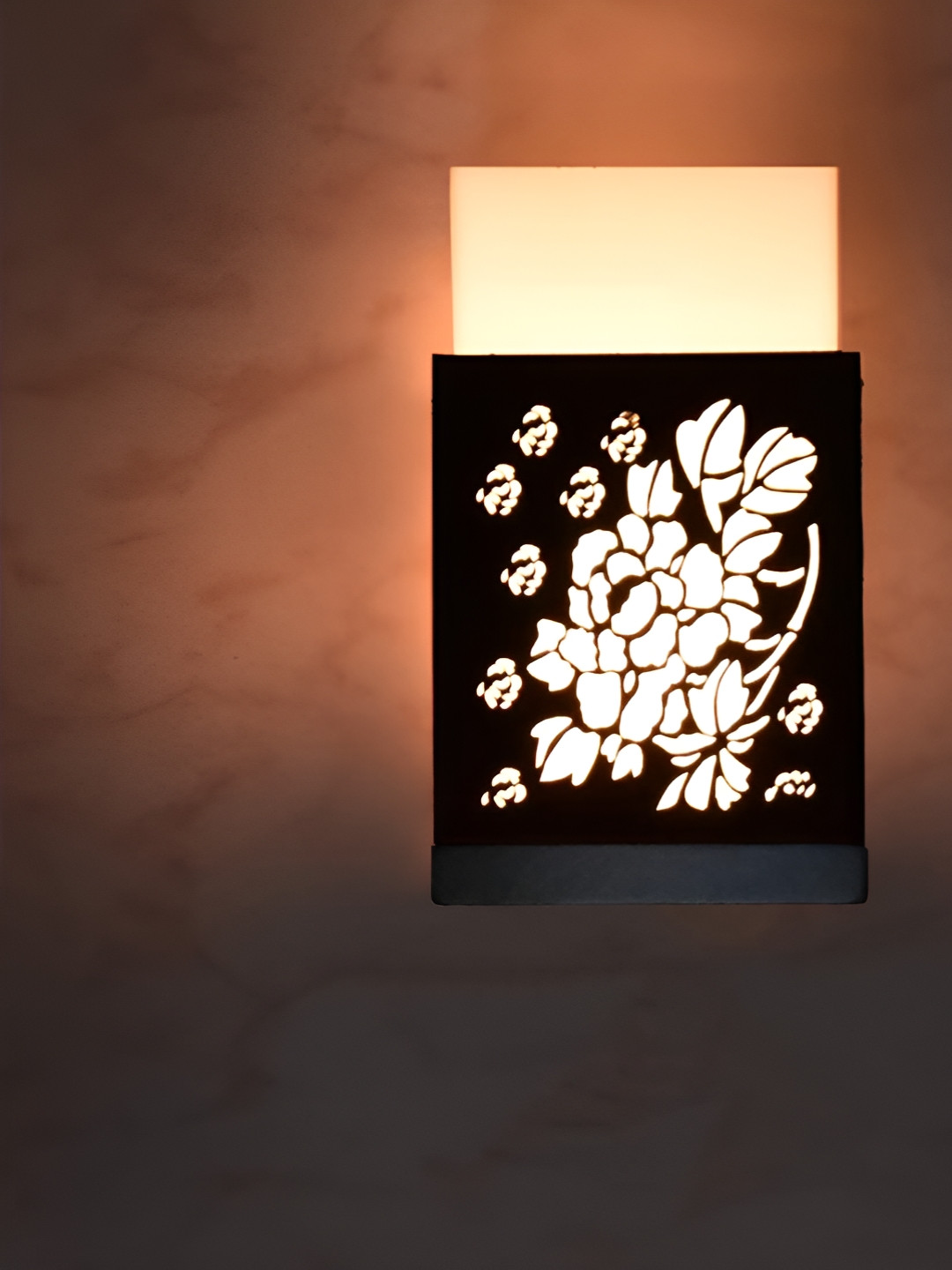 Gojeeva Black and White Wooden Textured Square Shaped Wall Lamp